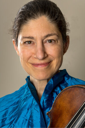 Photo of Kim Kashkashian