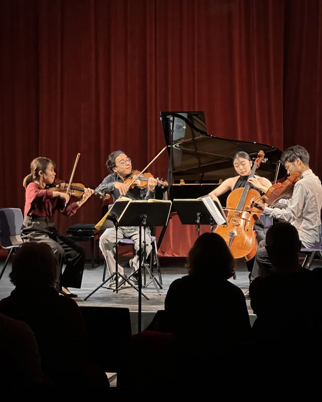 Tomorrow, the academicians will give their final concert with their teachers.

A great opportunity to play live with internationally renowned musicians with whom they have studied all week in Saline’s recording studios.